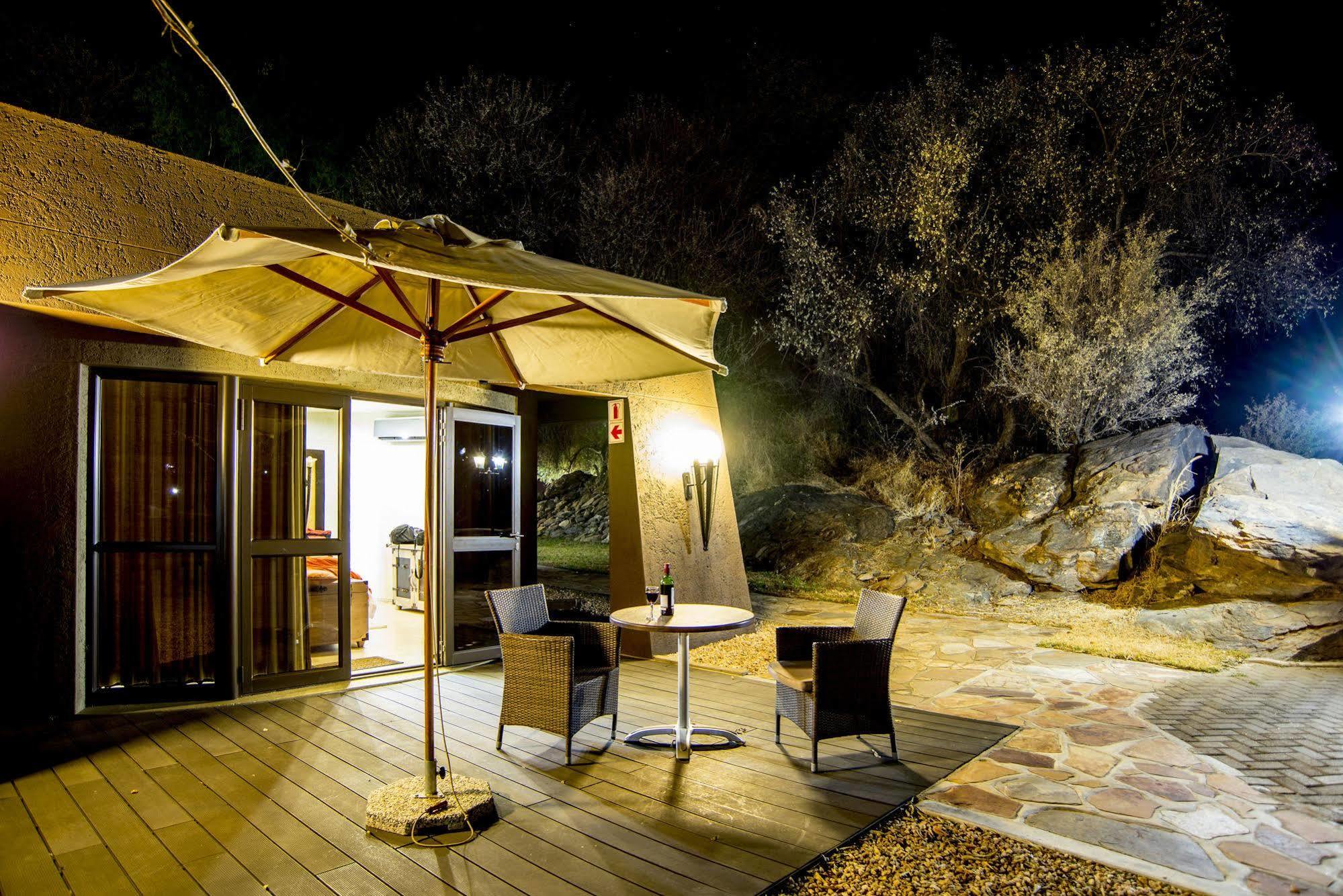 Sun Karros Daan Viljoen Otel Windhoek Dış mekan fotoğraf